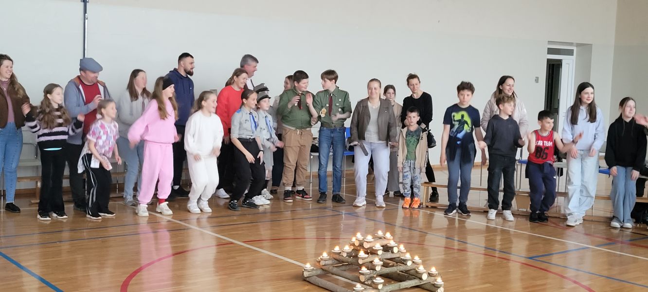 Otwarcie 18 Wielopoziomowej Harcerskiej Drużyny „Czarne Kruki”